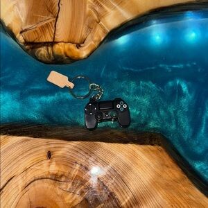 Black Gaming Controller Keychain‎